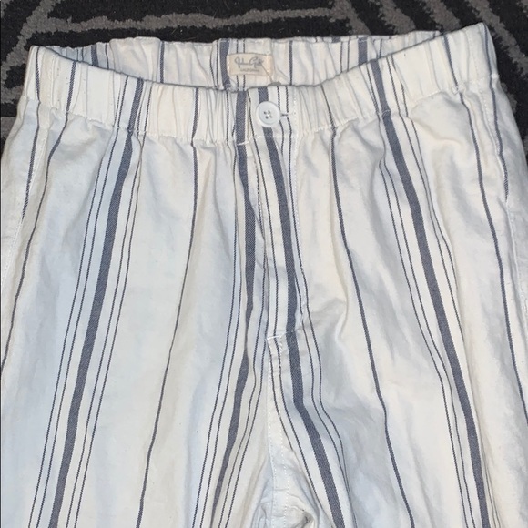 Brandy Melville White and Navy striped pants - Picture 3 of 4